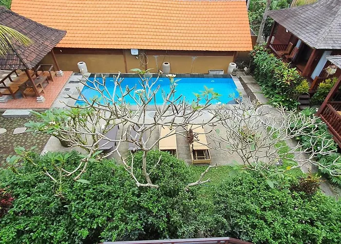 ホテル Buah Nagasari